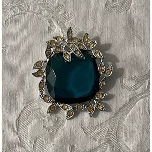 Vintage Sarah Coventry Sarahoo Brooch Teal Blue Rhinestone Vintage Holiday Ice